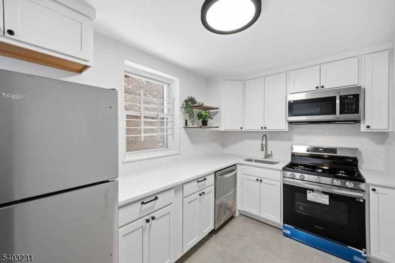 Photo of Listing #4002915