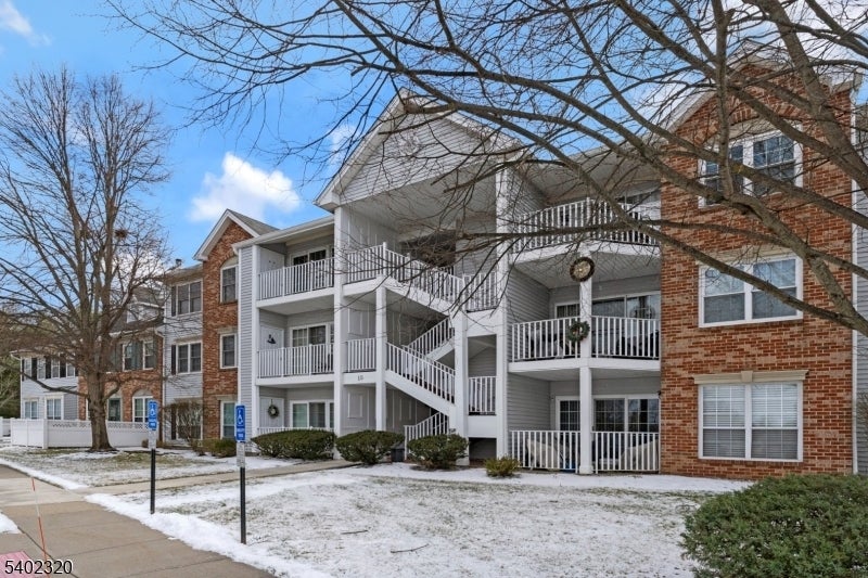 Photo of Listing #4002960