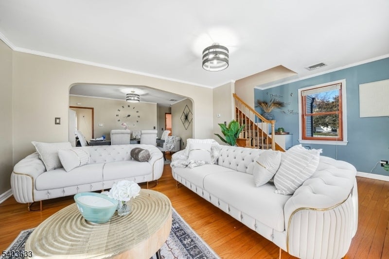 Photo of Listing #4003234