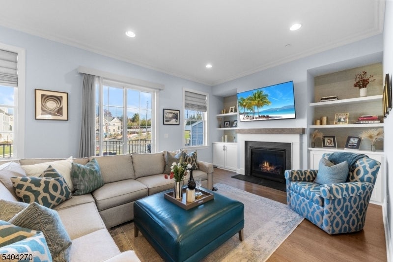 Photo of Listing #4003760