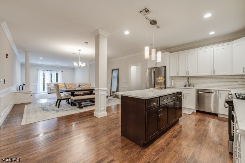 Photo of Listing #4003913