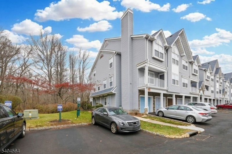 Photo of Listing #4004018