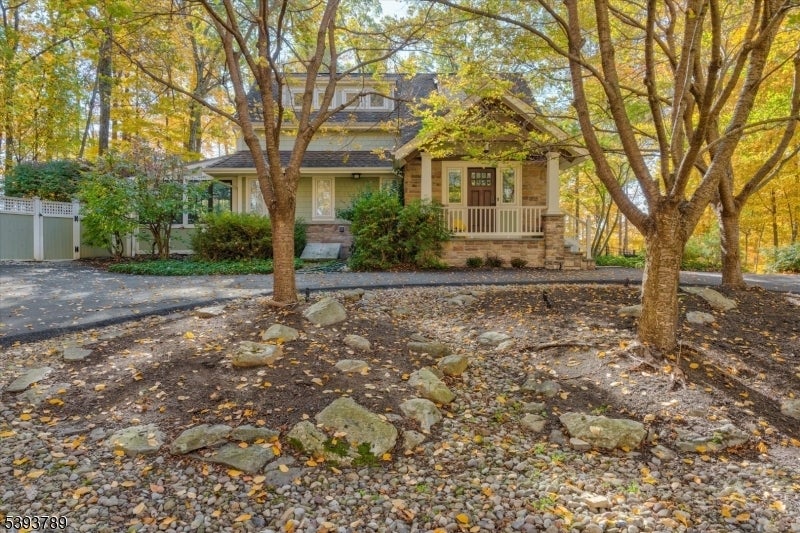 Photo of Listing #4004056