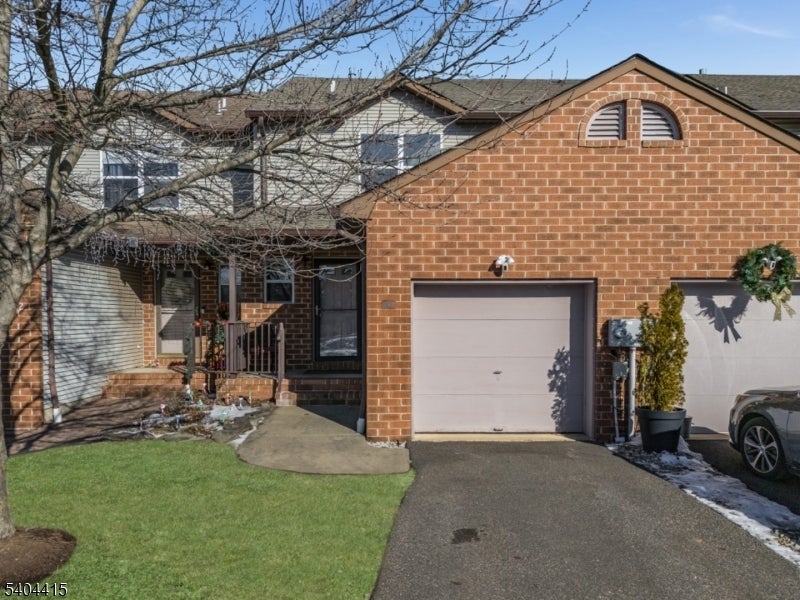 Photo of Listing #4004107