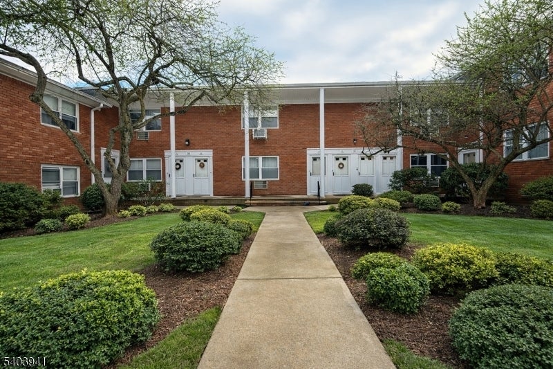 Photo of Listing #4004143