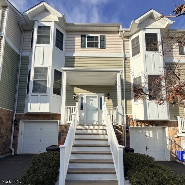 Photo of Listing #4004213