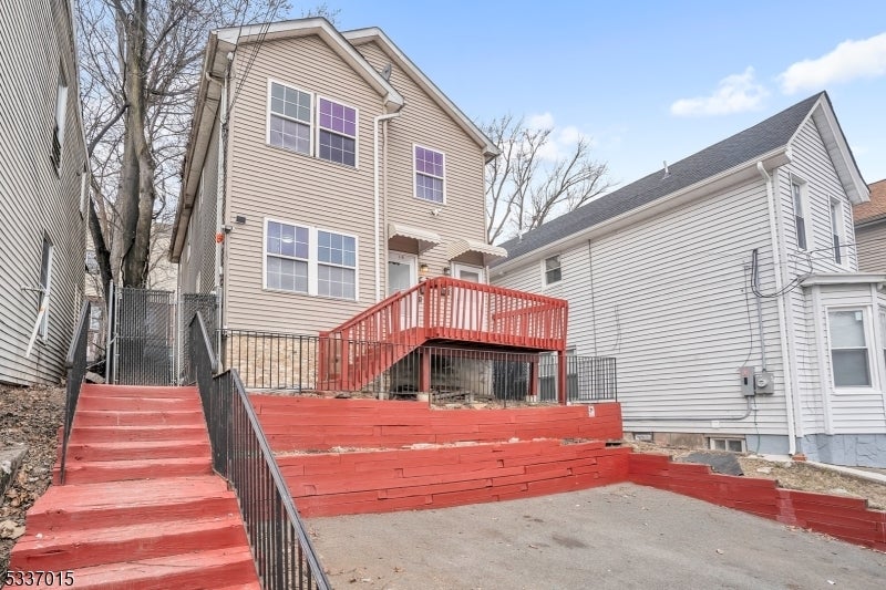 Photo of Listing #3944928