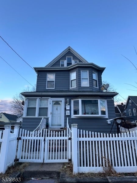 Photo of Listing #3947291
