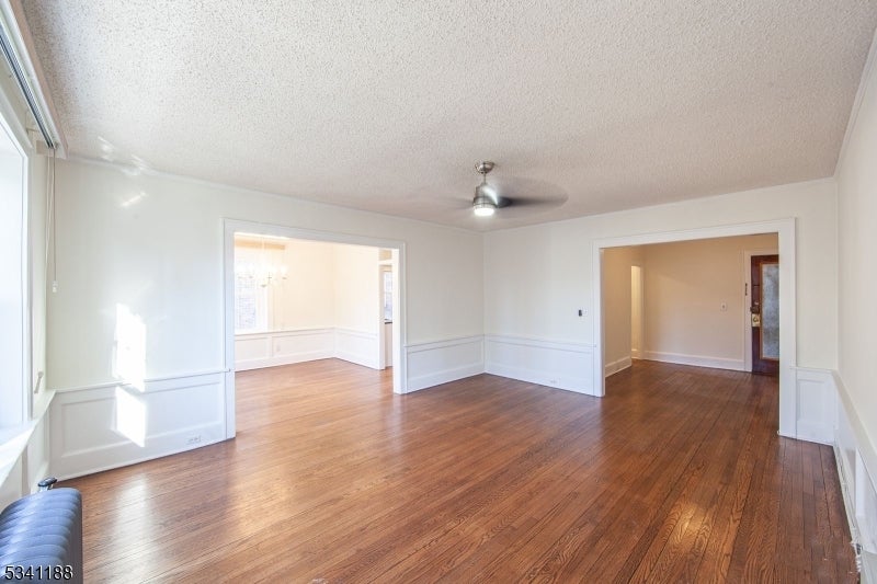 Photo of Listing #3948450
