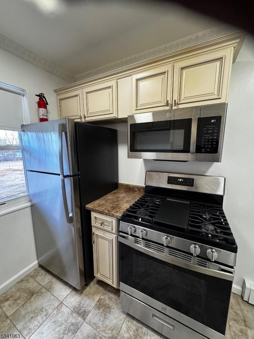 Photo of Listing #3948464