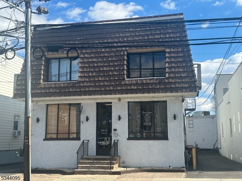 Photo of Listing #3950887