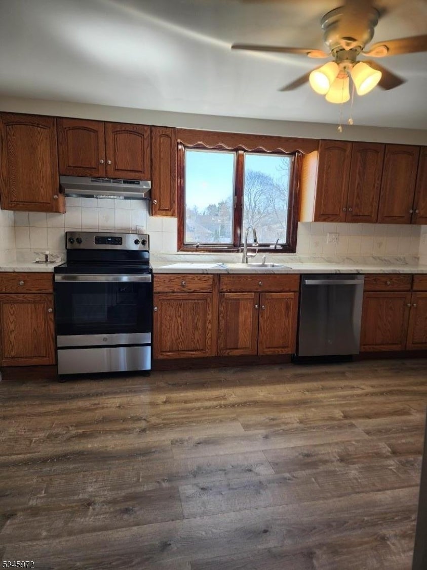 Photo of Listing #3952642