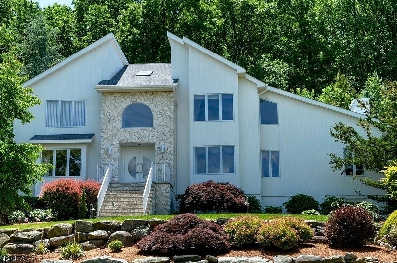 Photo of Listing #3954619