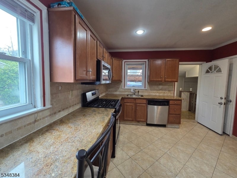 Photo of Listing #3954793