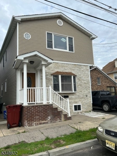 Photo of Listing #3954947