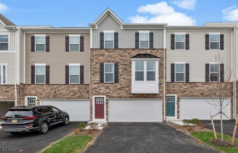 Photo of Listing #3955250