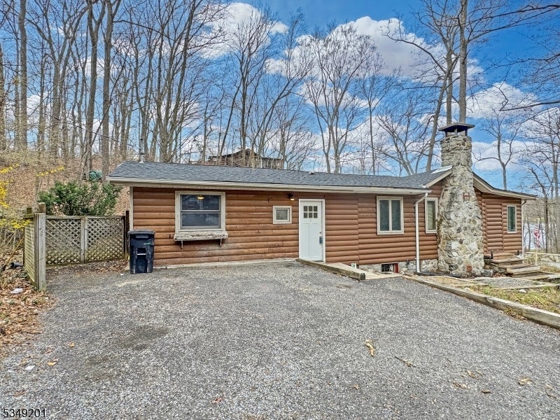 Photo of Listing #3955314