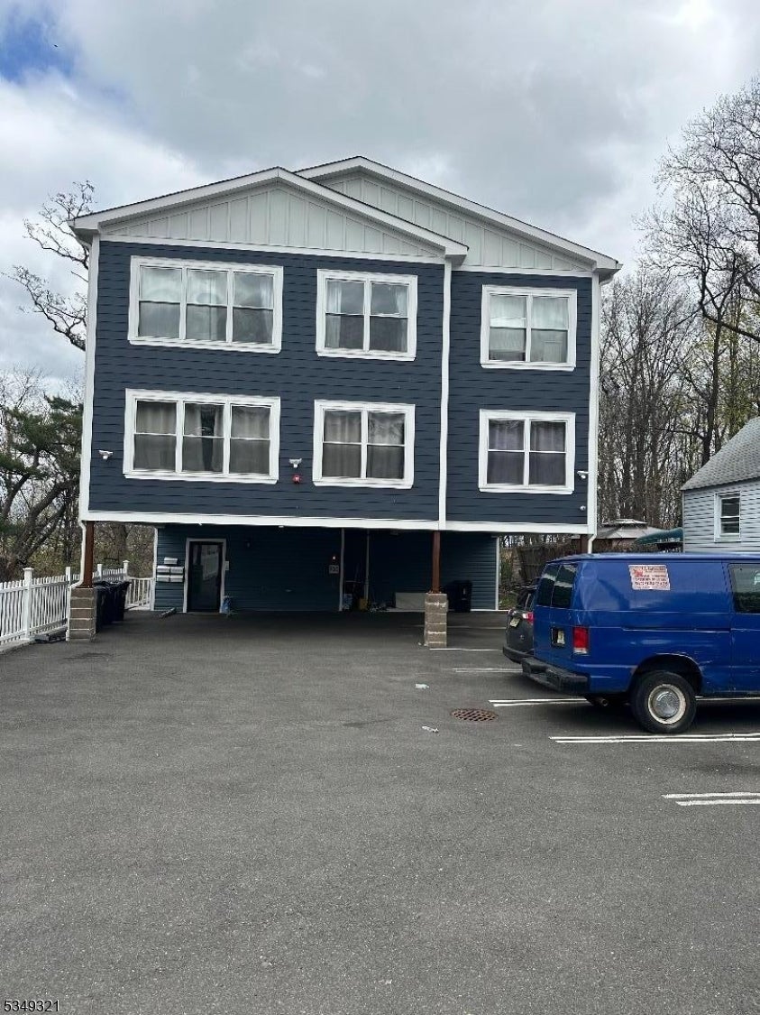 Photo of Listing #3955421