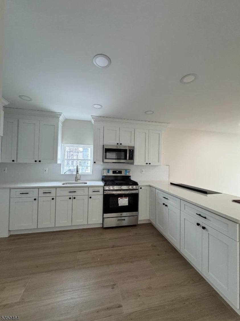 Photo of Listing #3956478