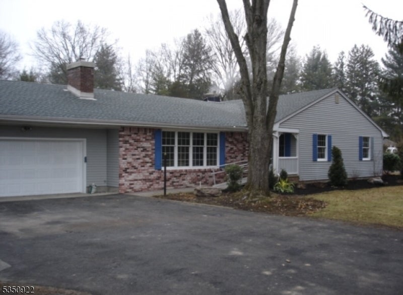 Photo of Listing #3956917