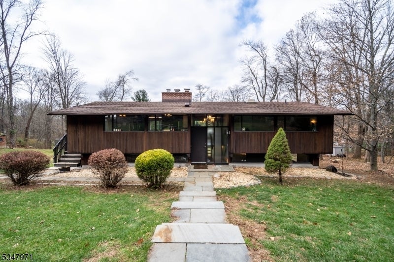 Photo of Listing #3957006