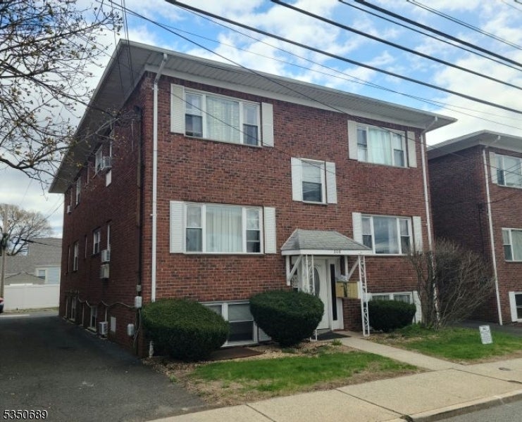 Photo of Listing #3957162
