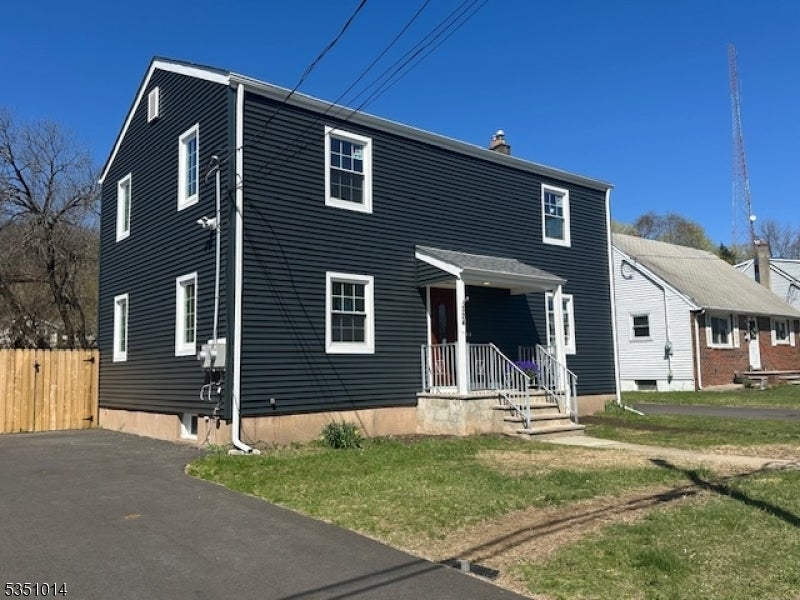 Photo of Listing #3957333