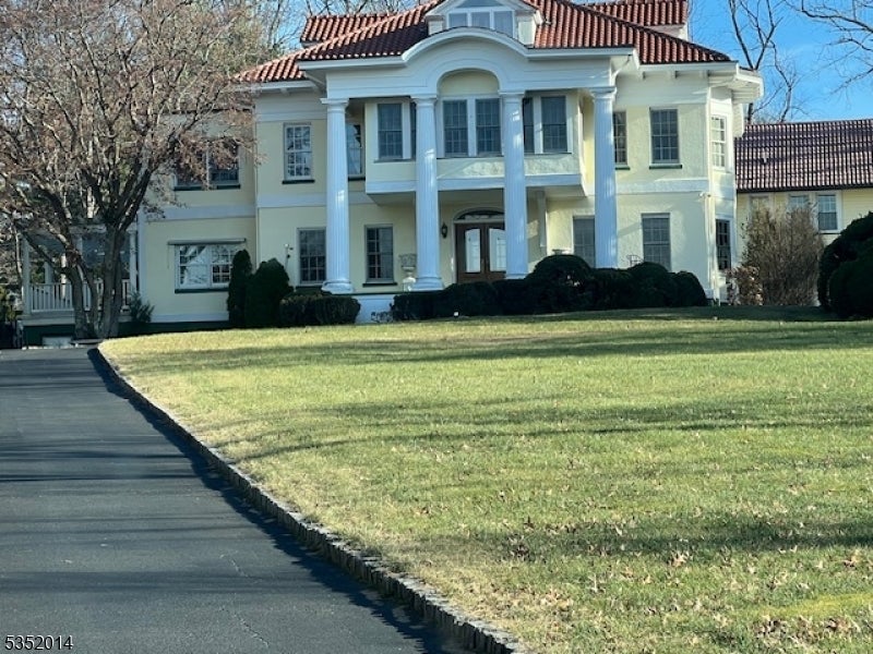 Photo of Listing #3957617