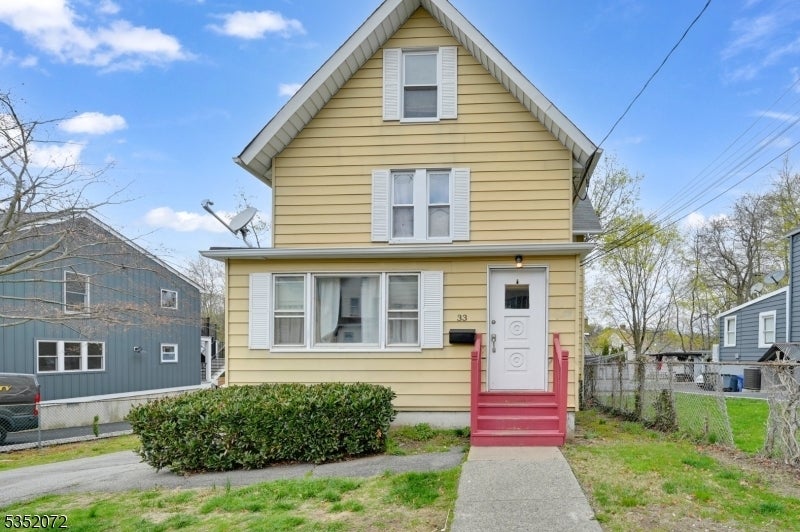 Photo of Listing #3957657