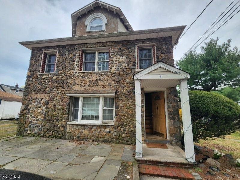 Photo of Listing #3957671