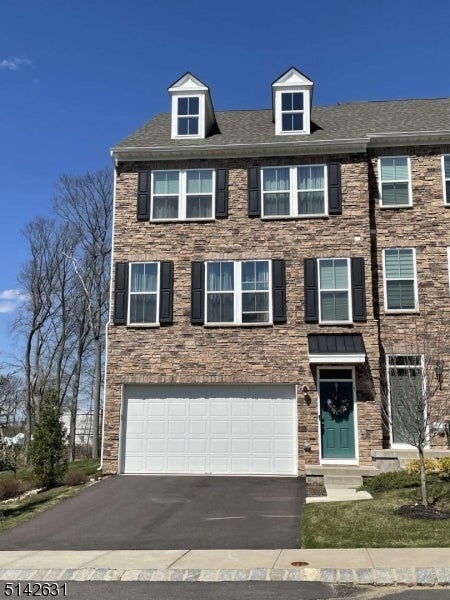 Photo of Listing #3958400