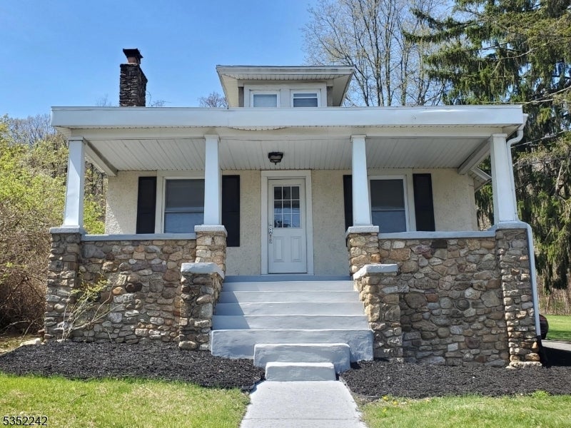 Photo of Listing #3958844
