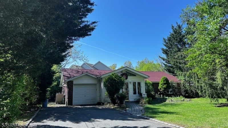 Photo of Listing #3960301