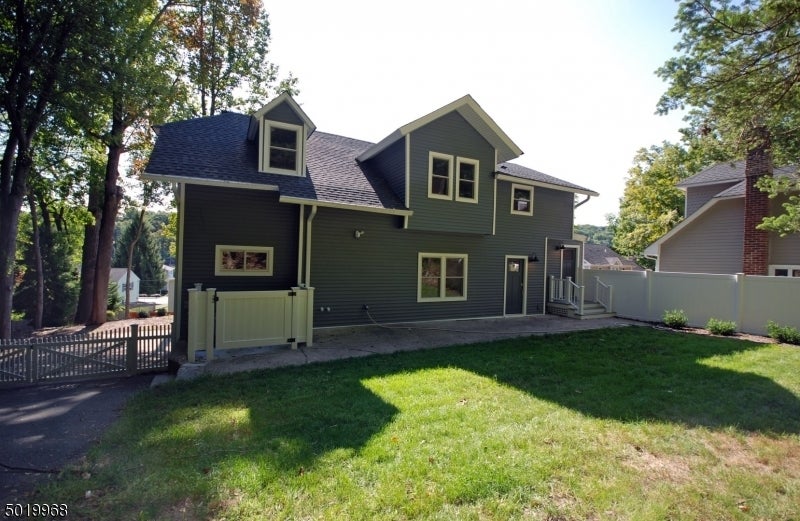 Photo of Listing #3960731
