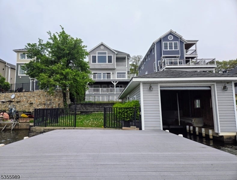 Photo of Listing #3961221