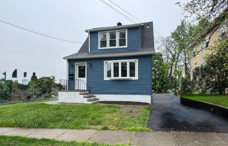 Photo of Listing #3961242