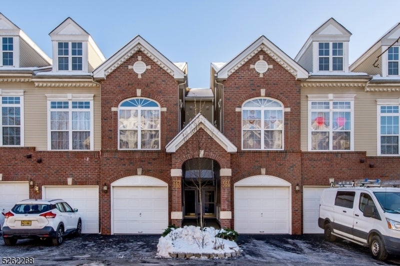 Photo of Listing #3961846