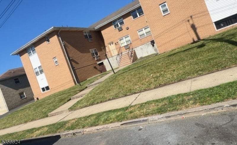 Photo of Listing #3962576