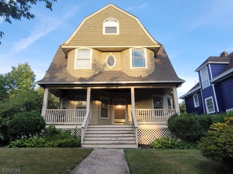 Photo of Listing #3963803