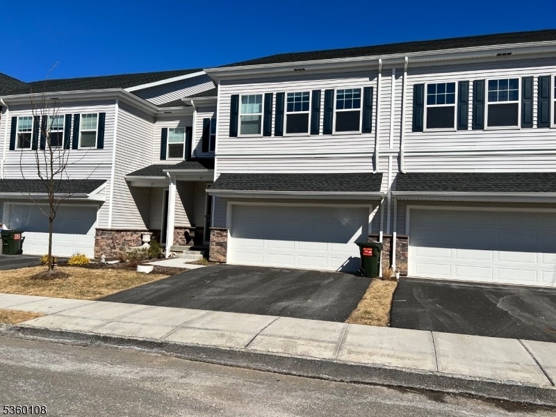 Photo of Listing #3965090