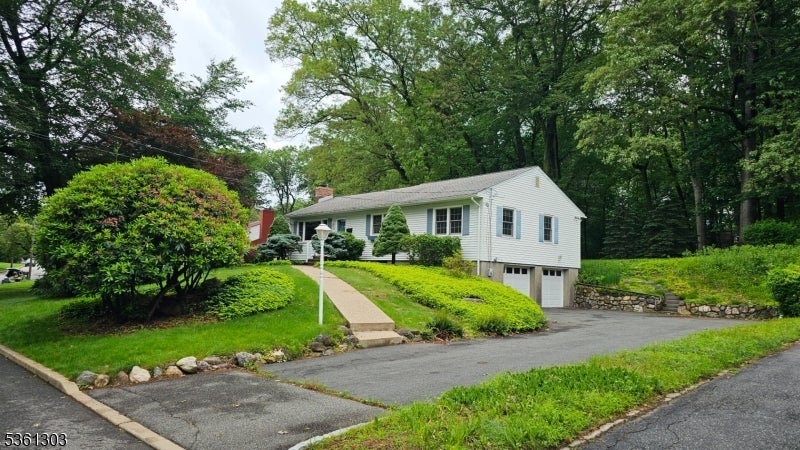 Photo of Listing #3966319