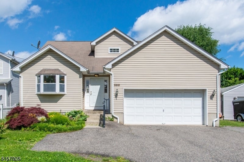 Photo of Listing #3966430