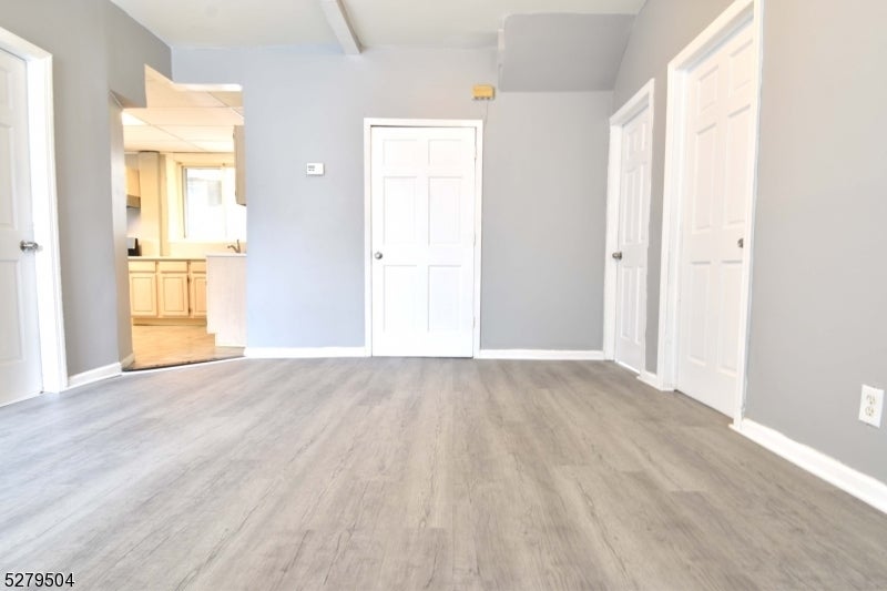 Photo of Listing #3966902