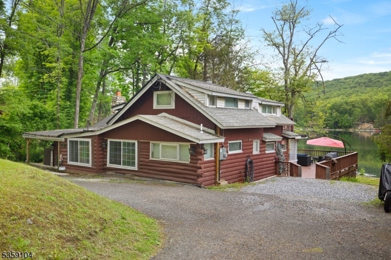 Photo of Listing #3967122