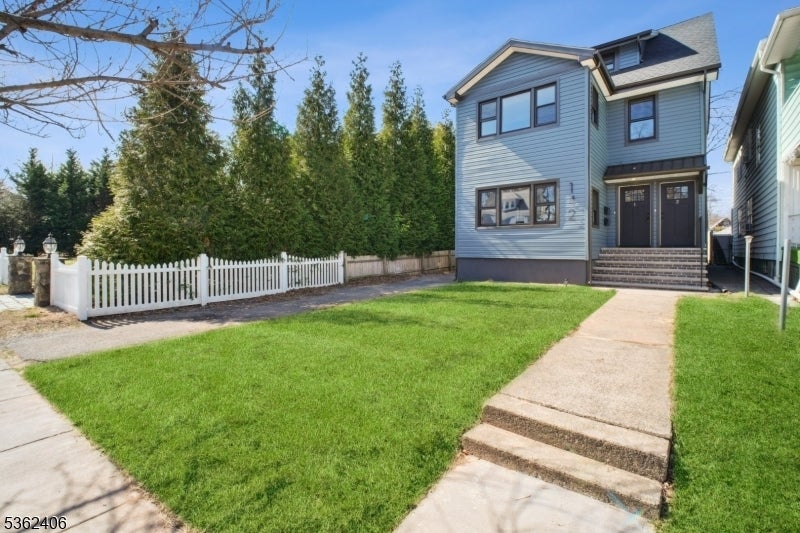 Photo of Listing #3967469