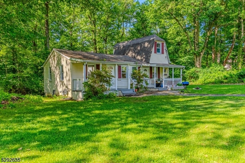 Photo of Listing #3967477