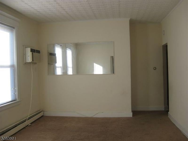Photo of Listing #3968262