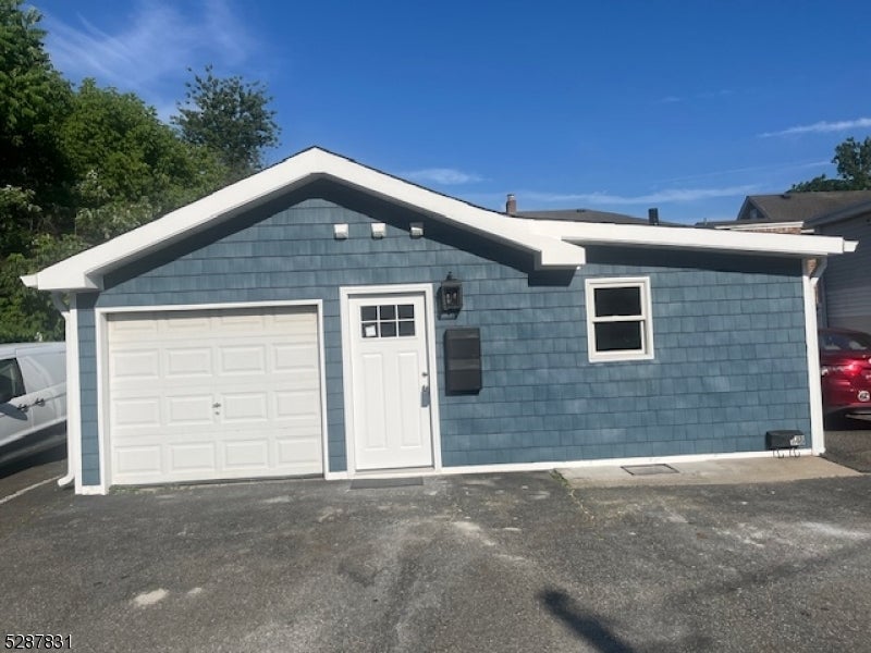 Photo of Listing #3968811