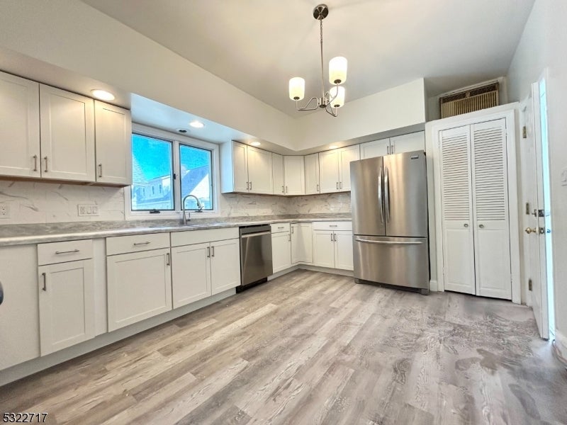 Photo of Listing #3969368