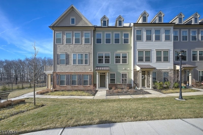 Photo of Listing #3969483
